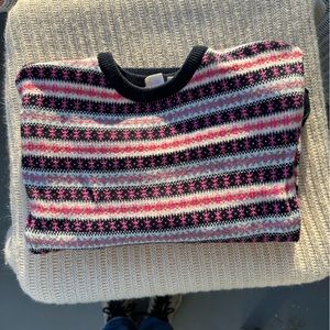 Gap Kids classic fair isle sweater. Excellent used condition. Size 14-16.
